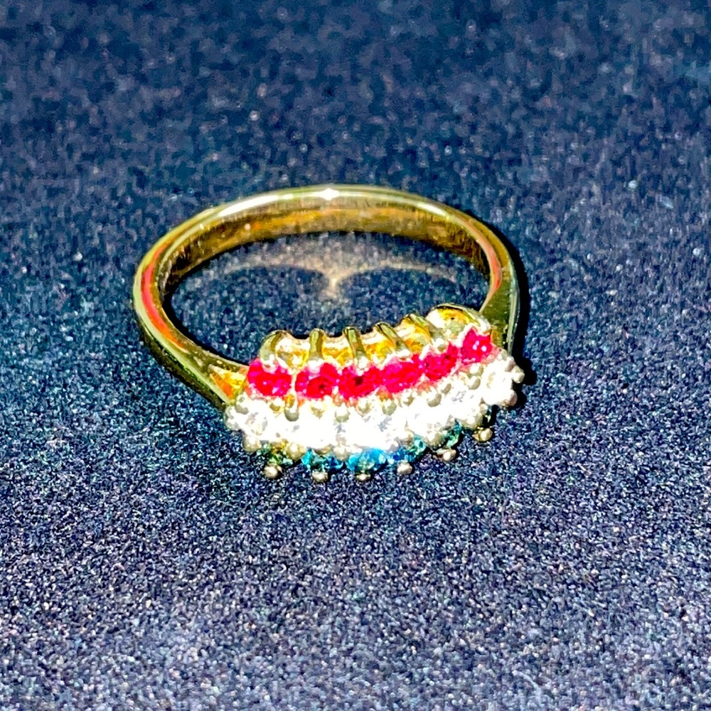 Red, White & Blue w/ Gold Ring (8)